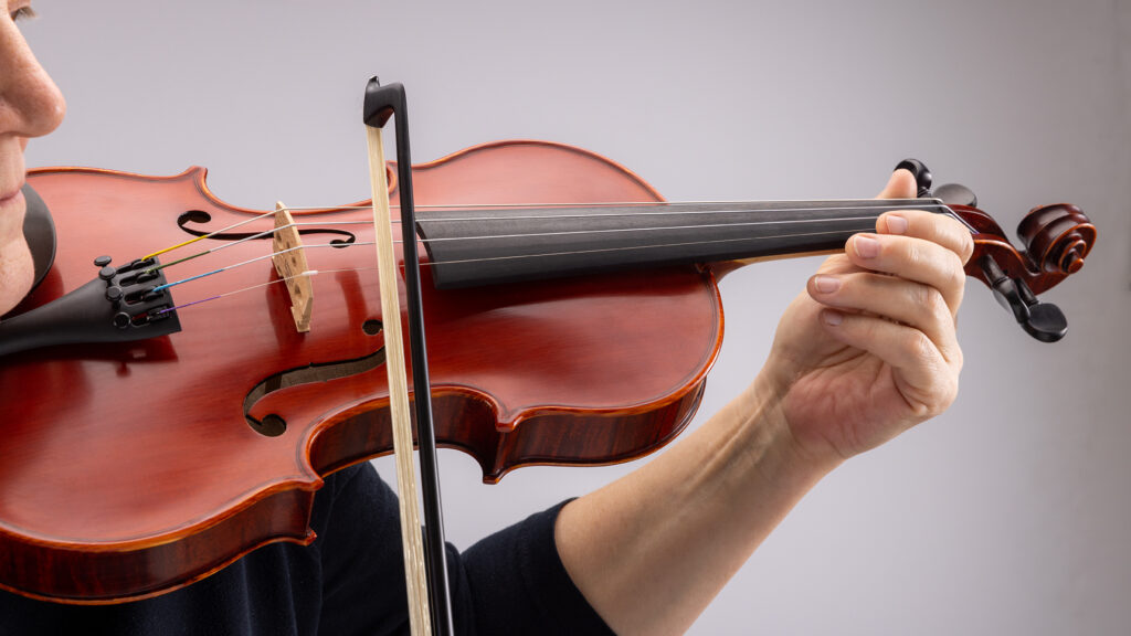 Learn to Play Violin with Mobile Apps Today
