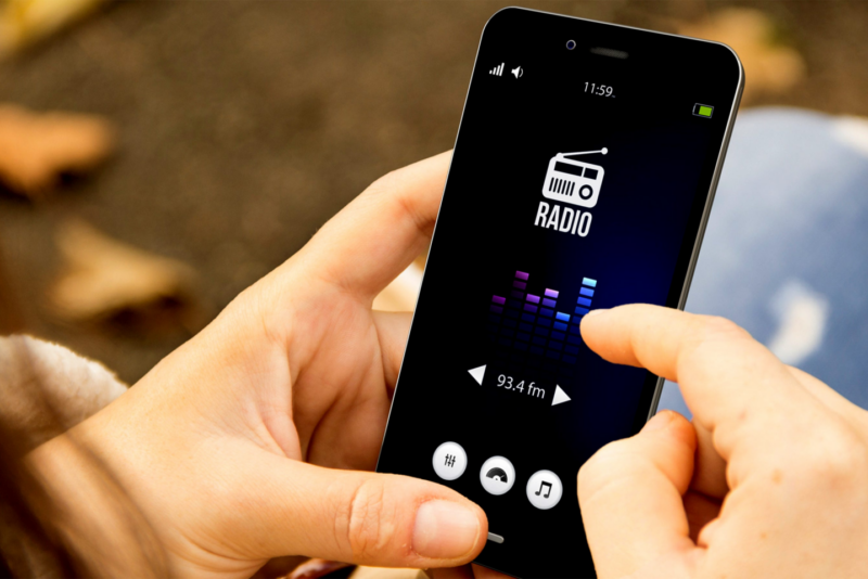 Best Apps to Listen to Radio Stations Online