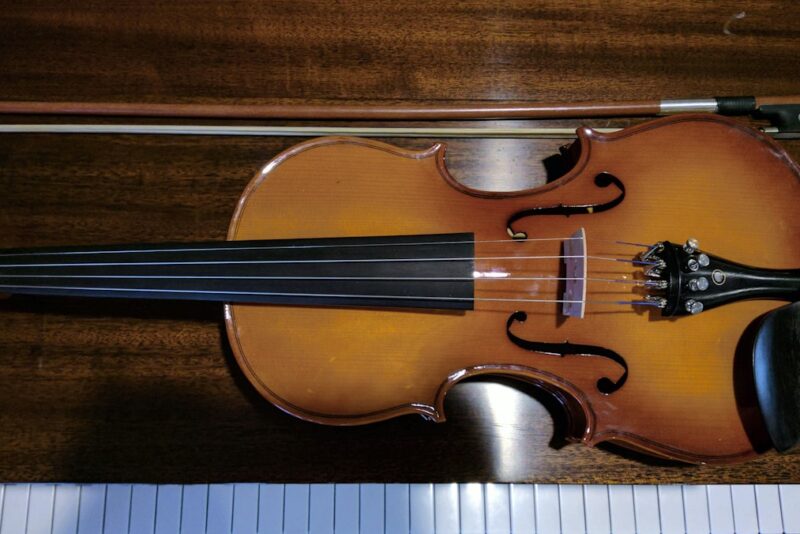 Learn to Play Violin with These Top Mobile Apps
